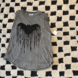 Lauren Moshi Heather Gray Top with Black Stitching and a fabulous bat design!